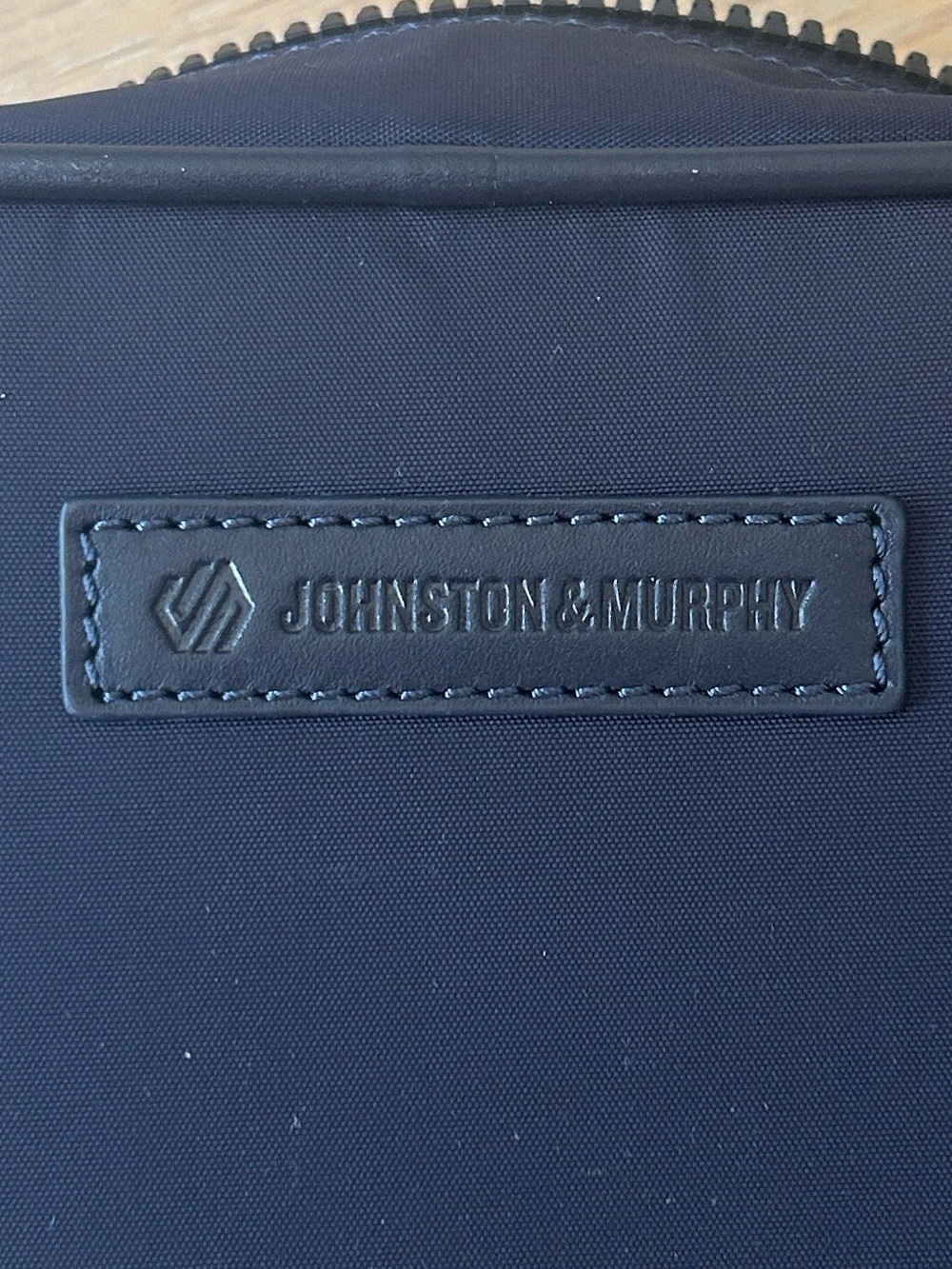Johnston & Murphy toiletry travel bag, Navy, NWT - Picture 4 of 9
